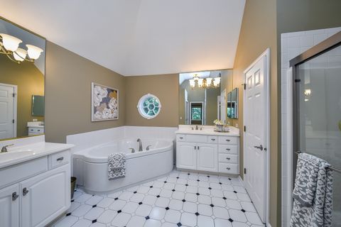 Tiny photo for 26W039 Marion Avenue, Wheaton, IL 60187 (MLS # 12677446)