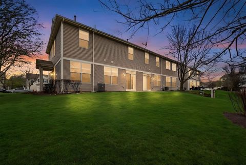 Tiny photo for 1532 Legacy Drive #4, DeKalb, IL 60115 (MLS # 12615512)
