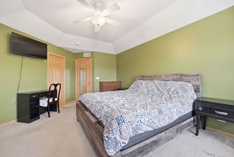 Tiny photo for 1532 Legacy Drive #4, DeKalb, IL 60115 (MLS # 12615512)