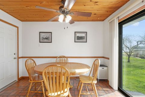 Tiny photo for 98 Cedar Drive, Crystal Lake, IL 60014 (MLS # 12616639)