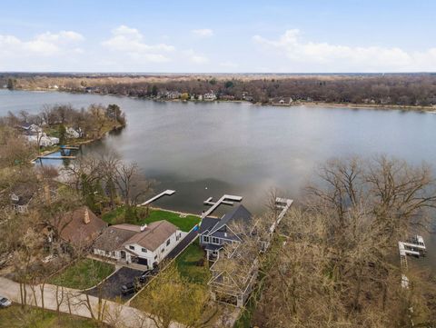 Tiny photo for 98 Cedar Drive, Crystal Lake, IL 60014 (MLS # 12616639)