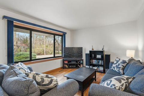 Tiny photo for 98 Cedar Drive, Crystal Lake, IL 60014 (MLS # 12616639)