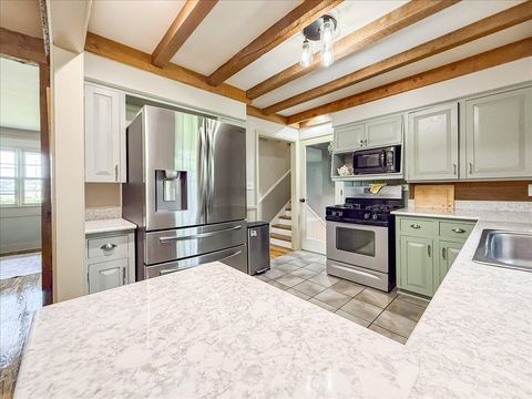 Tiny photo for 709 E Sunnycrest Drive, Urbana, IL 61801 (MLS # 12628217)