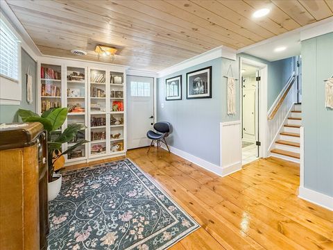 Tiny photo for 709 E Sunnycrest Drive, Urbana, IL 61801 (MLS # 12628217)
