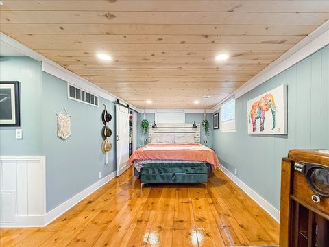 Tiny photo for 709 E Sunnycrest Drive, Urbana, IL 61801 (MLS # 12628217)