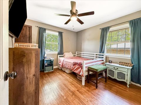 Tiny photo for 709 E Sunnycrest Drive, Urbana, IL 61801 (MLS # 12628217)