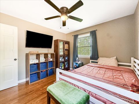 Tiny photo for 709 E Sunnycrest Drive, Urbana, IL 61801 (MLS # 12628217)