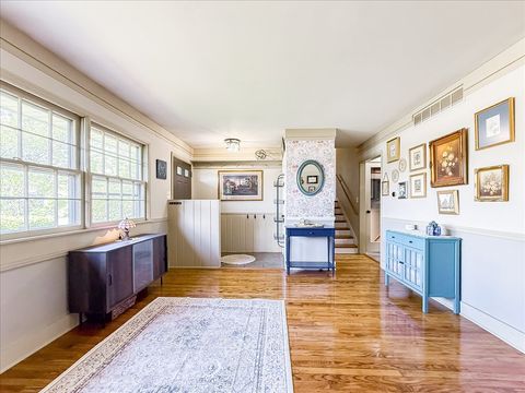 Tiny photo for 709 E Sunnycrest Drive, Urbana, IL 61801 (MLS # 12628217)