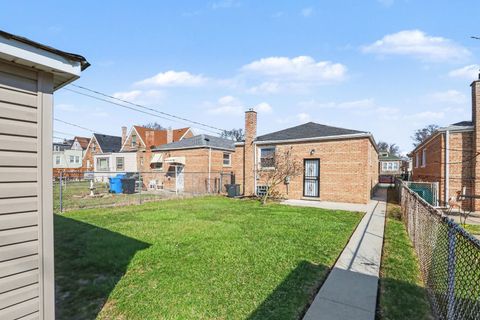 Tiny photo for 7242 S Honore Street, Chicago, IL 60636 (MLS # 12595055)