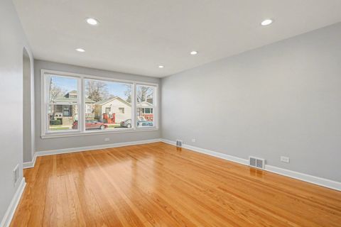 Tiny photo for 7242 S Honore Street, Chicago, IL 60636 (MLS # 12595055)
