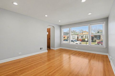 Tiny photo for 7242 S Honore Street, Chicago, IL 60636 (MLS # 12595055)