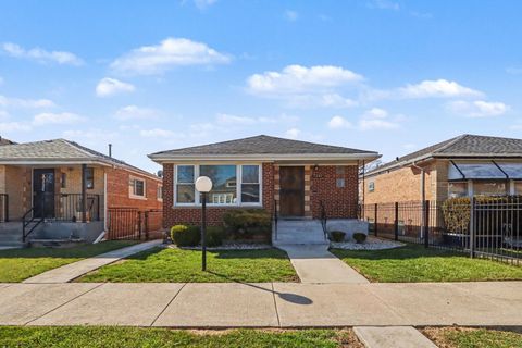 Photo of 7242 S Honore Street, Chicago, IL 60636 (MLS # 12595055)