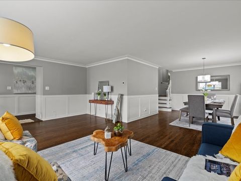 Tiny photo for 9526 S Kilbourn Avenue, Oak Lawn, IL 60453 (MLS # 12518030)