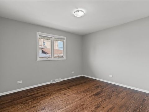 Tiny photo for 9526 S Kilbourn Avenue, Oak Lawn, IL 60453 (MLS # 12518030)
