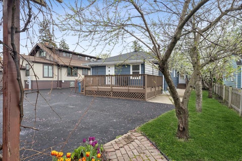 Tiny photo for 123 E Columbia Avenue, Elmhurst, IL 60126 (MLS # 12727558)