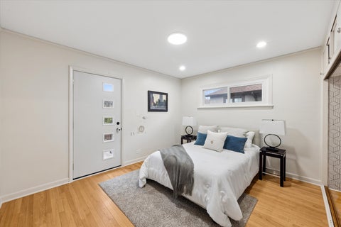Tiny photo for 123 E Columbia Avenue, Elmhurst, IL 60126 (MLS # 12727558)