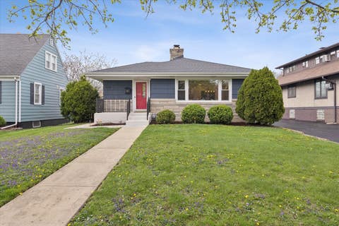 Photo of 123 E Columbia Avenue, Elmhurst, IL 60126 (MLS # 12727558)