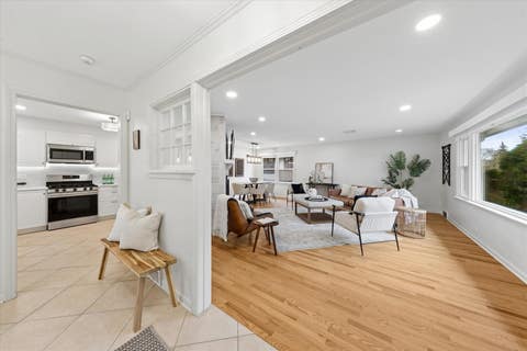 Tiny photo for 123 E Columbia Avenue, Elmhurst, IL 60126 (MLS # 12727558)