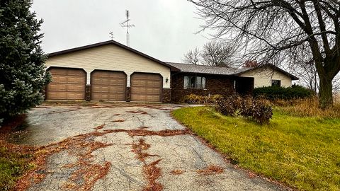 A home in Mt. Carroll