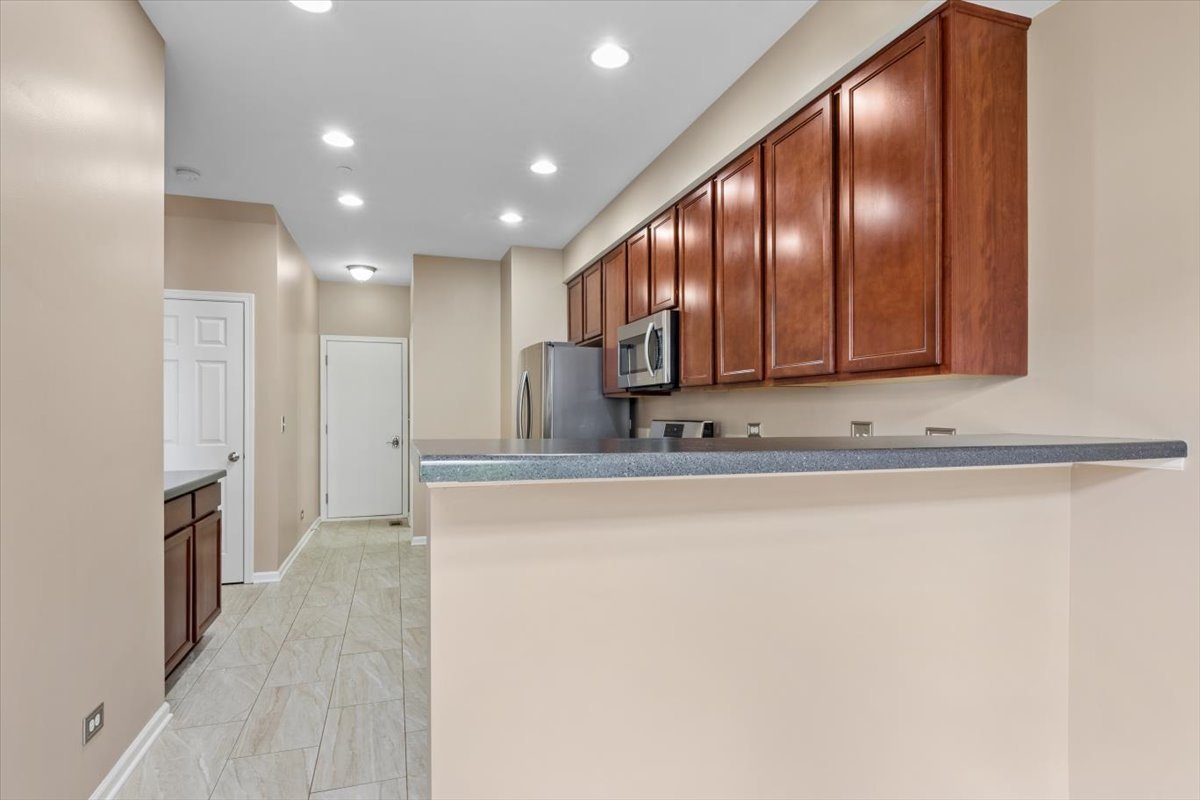 9965 Cummings Street