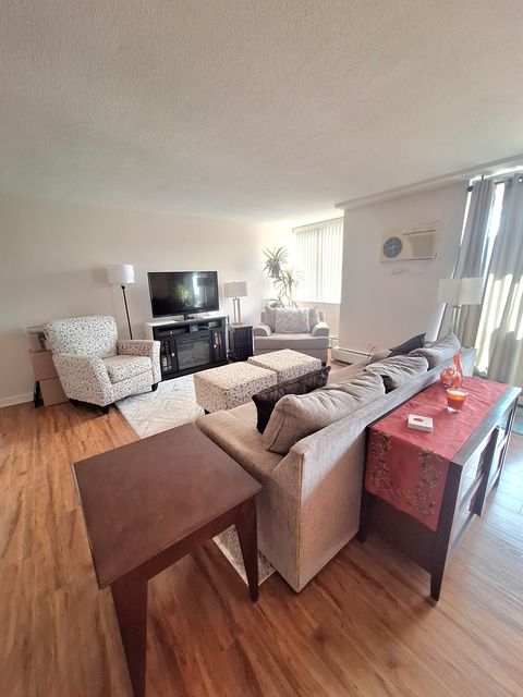 Tiny photo for 2211 S Stewart Avenue #4A, Lombard, IL 60148 (MLS # 12621459)