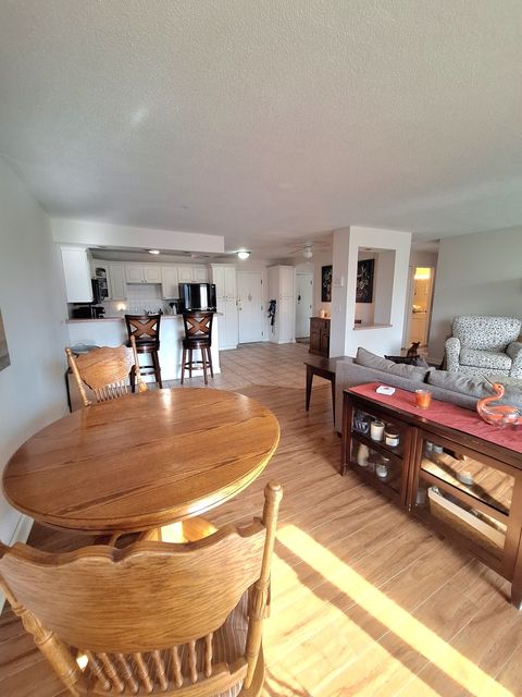 Tiny photo for 2211 S Stewart Avenue #4A, Lombard, IL 60148 (MLS # 12621459)