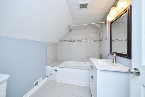 Tiny photo for 1106 Manchester Road, Wheaton, IL 60187 (MLS # 12623758)