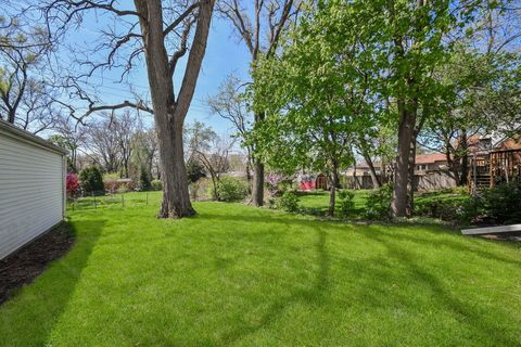 Tiny photo for 1106 Manchester Road, Wheaton, IL 60187 (MLS # 12623758)