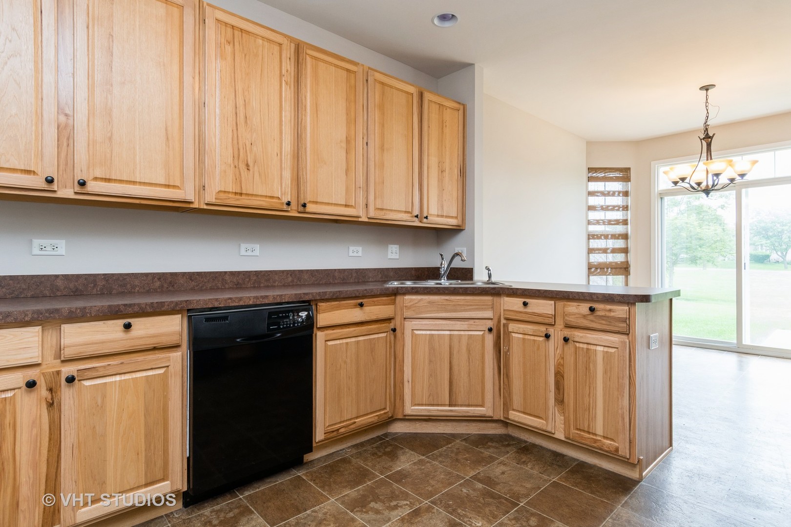 1028 HERON Circle