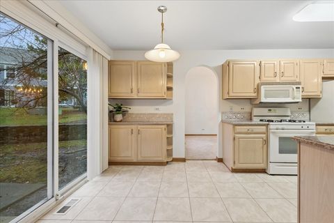 Tiny photo for 4620 Olmstead Drive, Hoffman Estates, IL 60192 (MLS # 12580455)