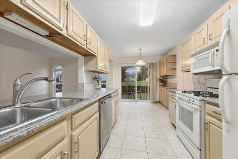 Tiny photo for 4620 Olmstead Drive, Hoffman Estates, IL 60192 (MLS # 12580455)