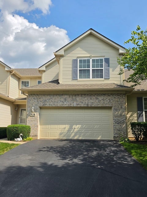 Photo of 978 Oak Ridge Boulevard, Elgin, IL 60120 (MLS # 12732474)