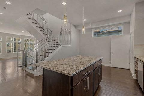 Tiny photo for 4406 W Wilson Avenue, Chicago, IL 60630 (MLS # 12614024)