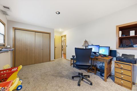 Tiny photo for 23W281 Cambridge Court, Glen Ellyn, IL 60137 (MLS # 12594873)