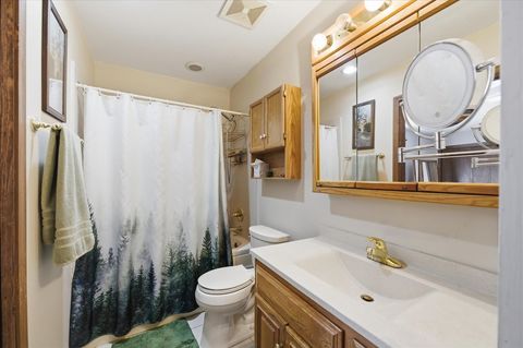 Tiny photo for 23W281 Cambridge Court, Glen Ellyn, IL 60137 (MLS # 12594873)