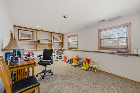 Tiny photo for 23W281 Cambridge Court, Glen Ellyn, IL 60137 (MLS # 12594873)