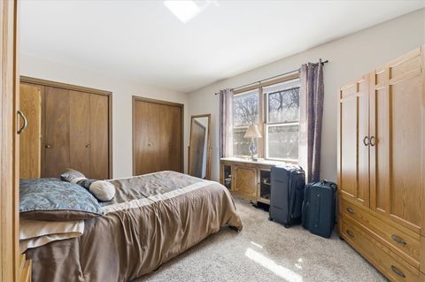 Tiny photo for 23W281 Cambridge Court, Glen Ellyn, IL 60137 (MLS # 12594873)