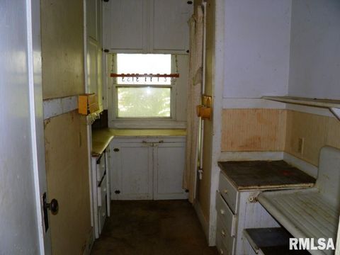 Tiny photo for 808 E 3RD Avenue, Coal Valley, IL 61240 (MLS # QC4267293)