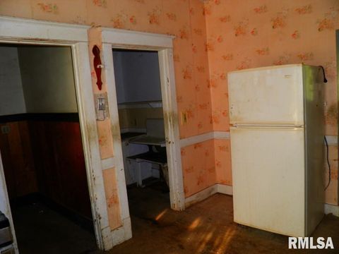 Tiny photo for 808 E 3RD Avenue, Coal Valley, IL 61240 (MLS # QC4267293)