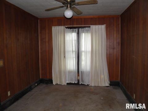 Tiny photo for 808 E 3RD Avenue, Coal Valley, IL 61240 (MLS # QC4267293)