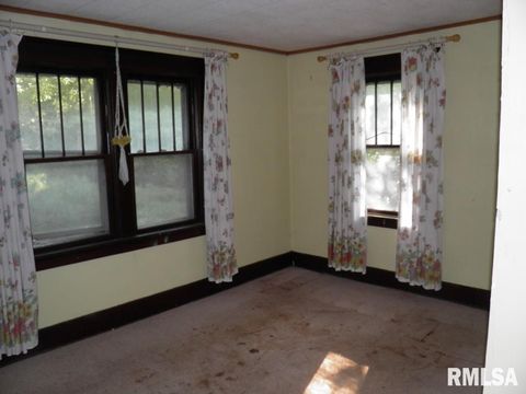 Tiny photo for 808 E 3RD Avenue, Coal Valley, IL 61240 (MLS # QC4267293)