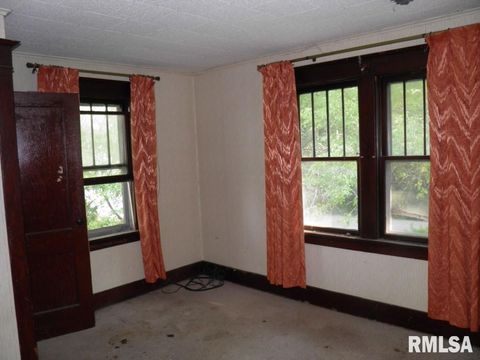 Tiny photo for 808 E 3RD Avenue, Coal Valley, IL 61240 (MLS # QC4267293)