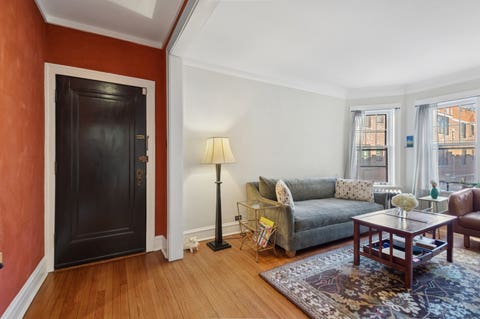 Tiny photo for 728 1/2 Hinman Avenue #2S, Evanston, IL 60202 (MLS # 12702971)