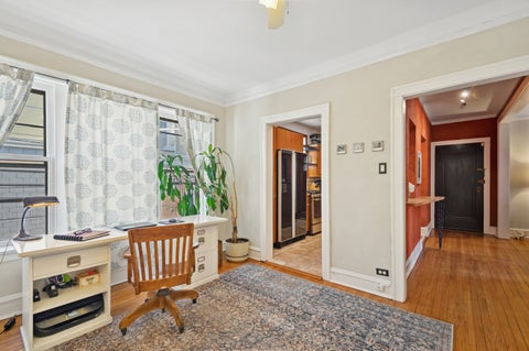 Tiny photo for 728 1/2 Hinman Avenue #2S, Evanston, IL 60202 (MLS # 12702971)