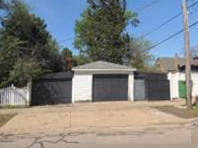 1801 N 74th Avenue