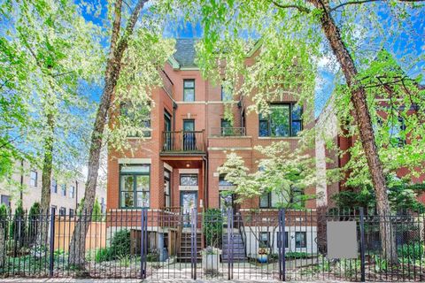 2029 W Evergreen Avenue 1E Chicago IL 60622