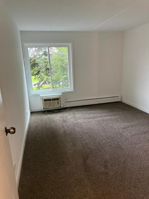 Tiny photo for 16 E Old Willow Road #209S, Prospect Heights, IL 60070 (MLS # 12736400)