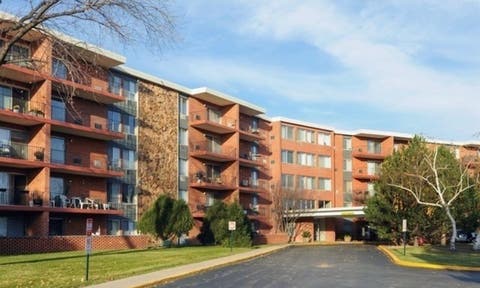 Photo of 16 E Old Willow Road #209S, Prospect Heights, IL 60070 (MLS # 12736400)