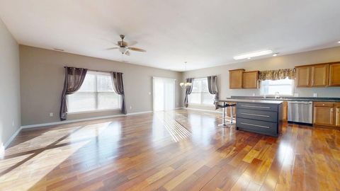 Tiny photo for 911 E Barker Street, Tuscola, IL 61953 (MLS # 12525593)