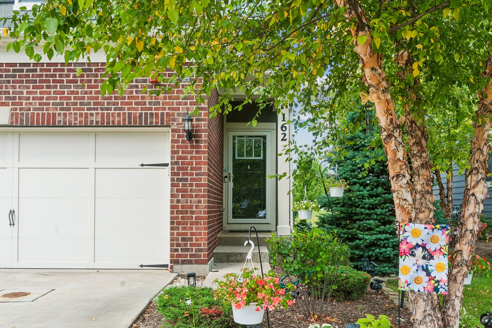162 Waverly Court